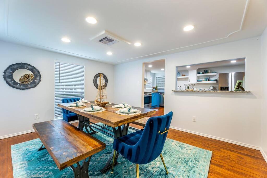 5/3 With A Heated Pool 2 Min From Beach, Updated 갤버스턴 외부 사진